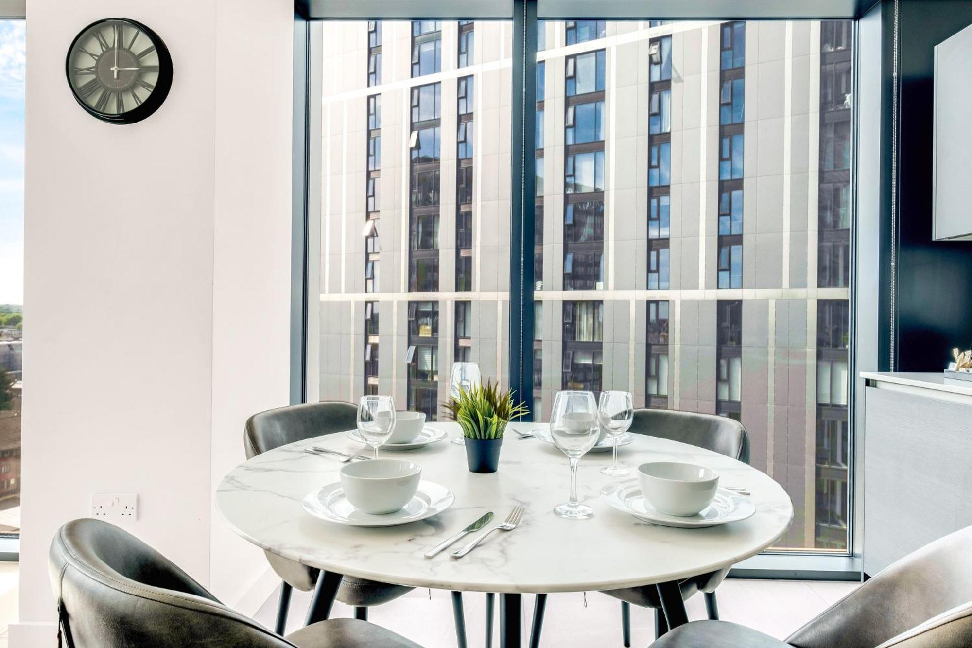 Mercian Luxury Serviced Apartments- Birmingham City Centre - Your Perfect Stay - Gym Rooftop Terrace Cinema Room Kültér fotó