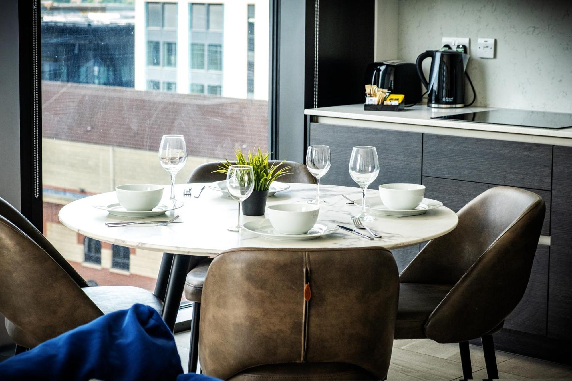 Mercian Luxury Serviced Apartments- Birmingham City Centre - Your Perfect Stay - Gym Rooftop Terrace Cinema Room Kültér fotó